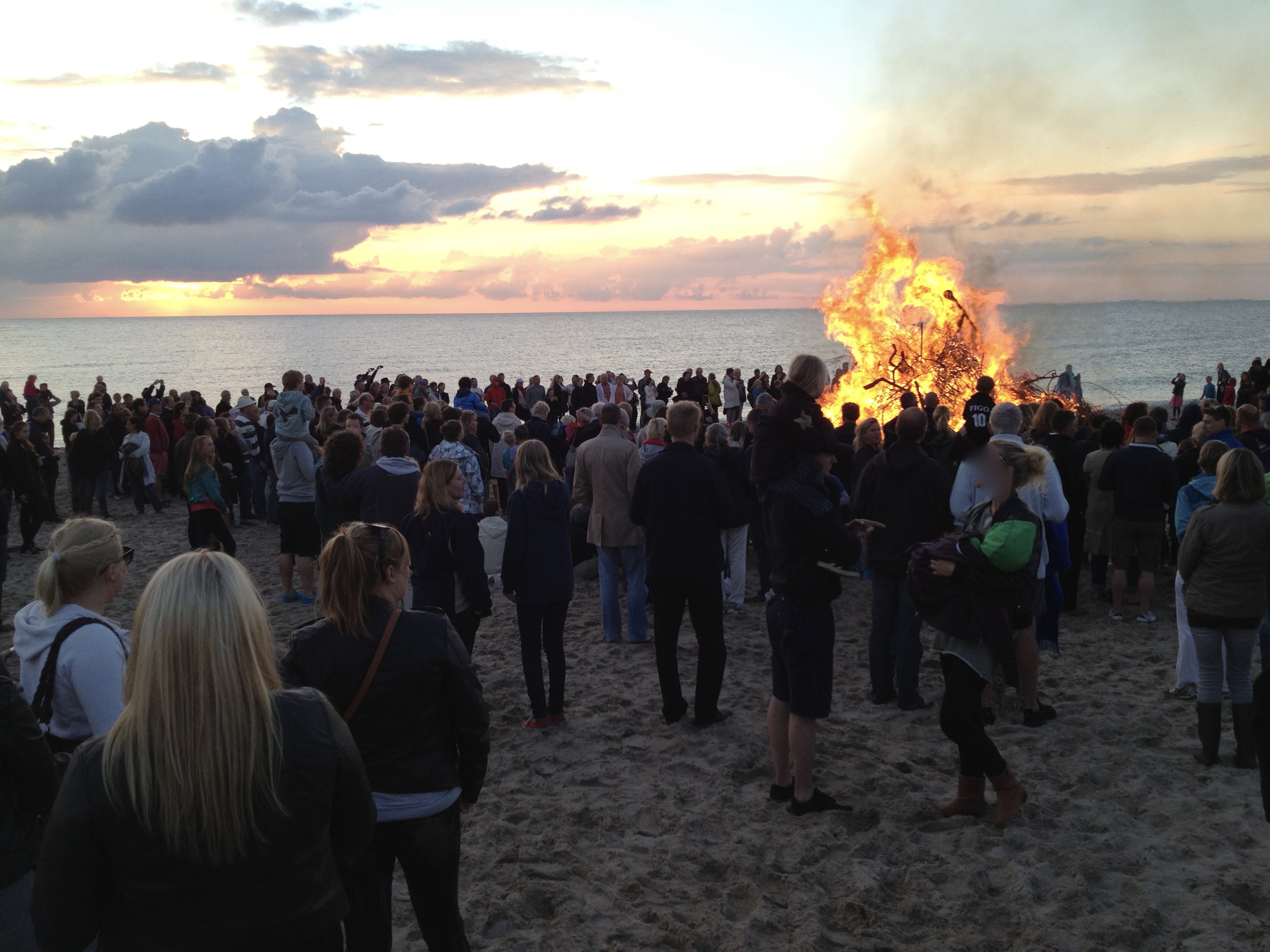 7DD37C30-D120-49F0-9796-75D61D8DA2B2